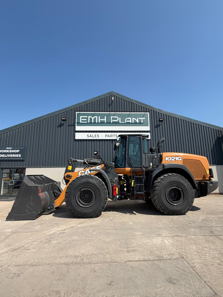 LEASE THIS SHOVEL FROM £2950+VAT PER MONTH - NO DEPOSIT !!